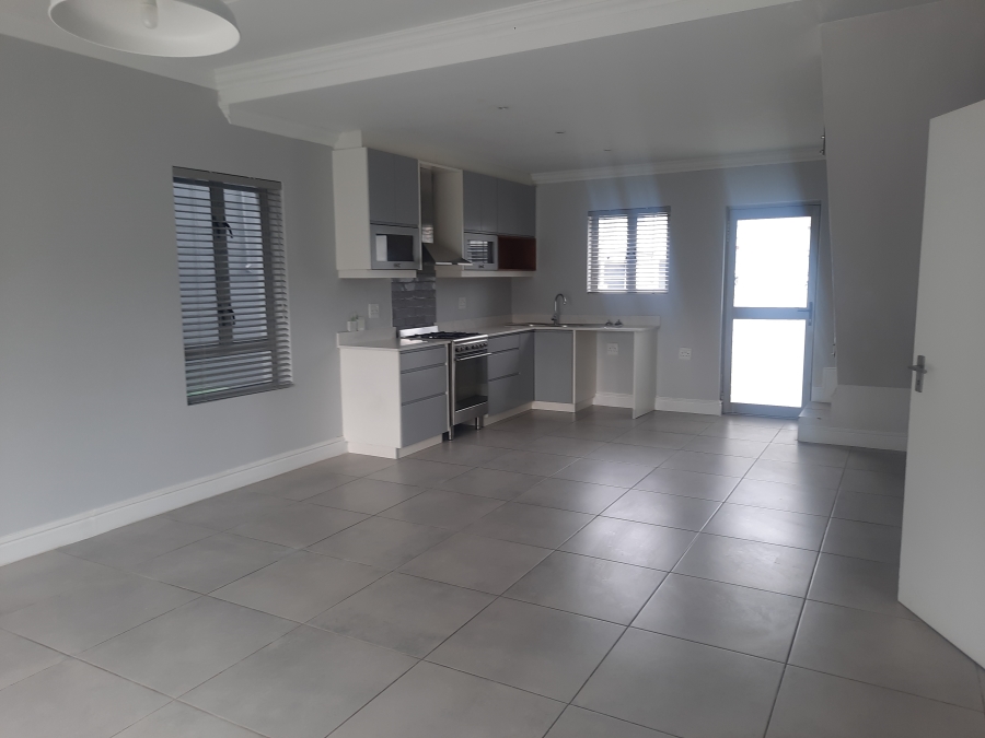 To Let 3 Bedroom Property for Rent in Langeberg Heights Western Cape